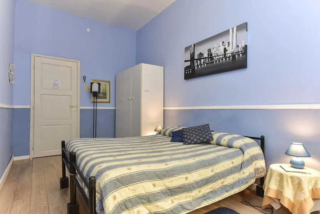 Nicole Rooms-1