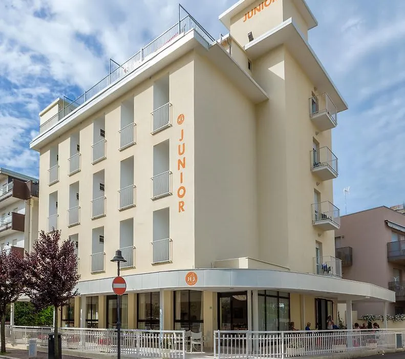Hotel Junior-1