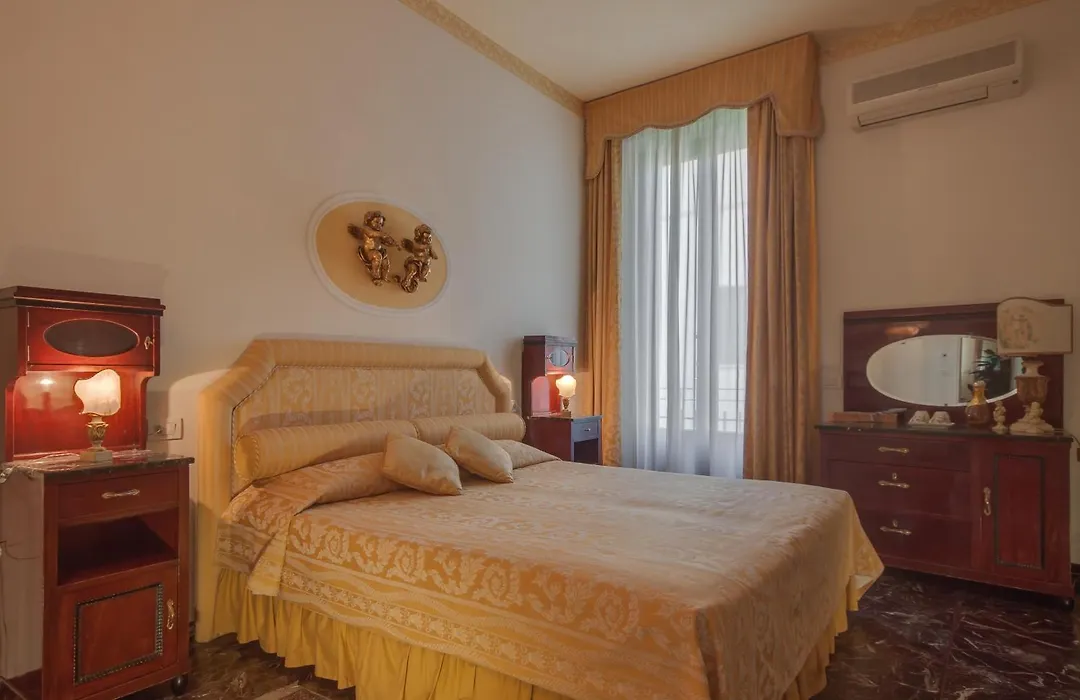Florence Dream Domus-1