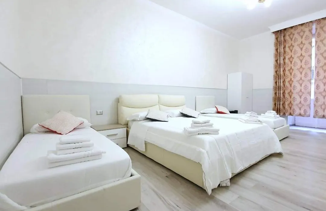 Oscar Suite Home-1