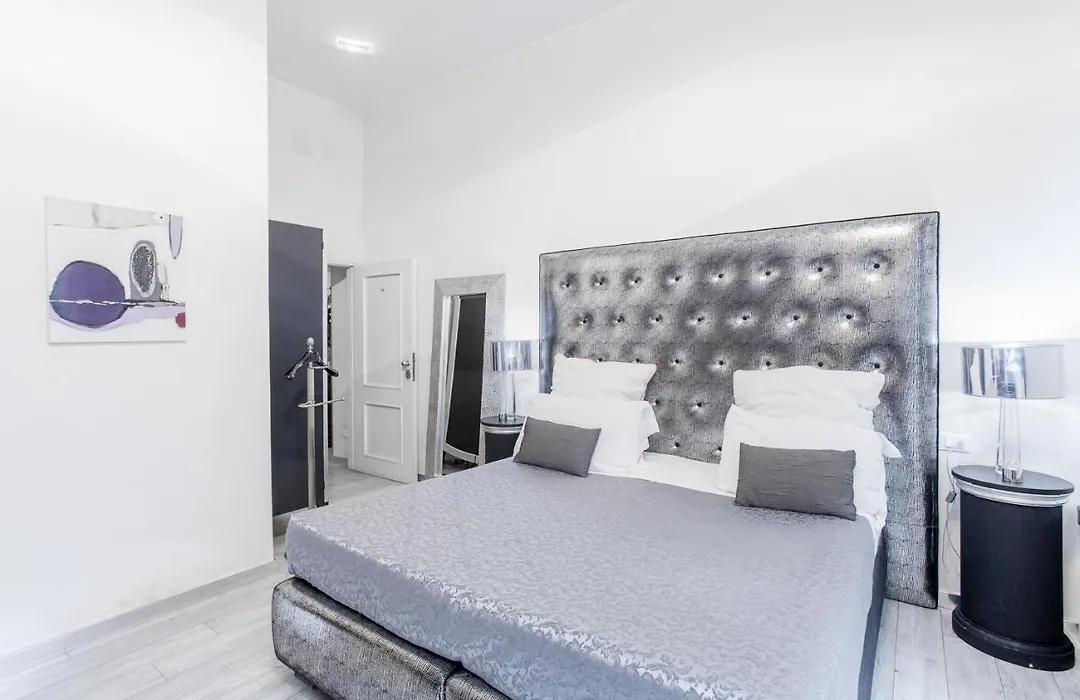 Esedra Relais-1