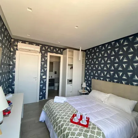 2B Fifteen Floor Suite Napoli-2