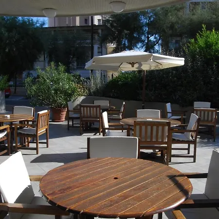 Hotel Caravelle-3