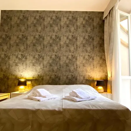 Hotelier 51-2