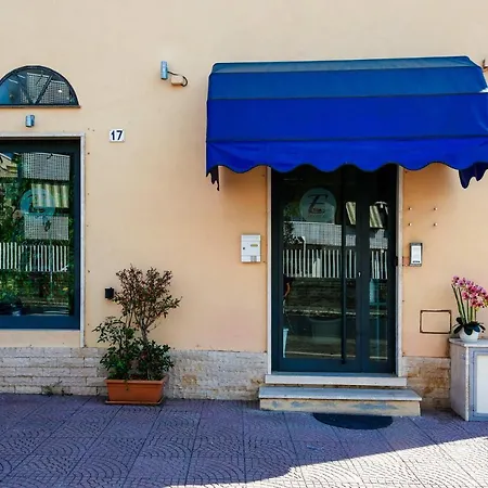 E-Room 42-3