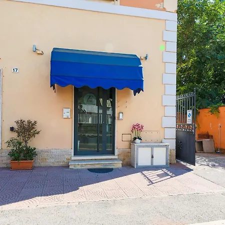 E-Room 42-2