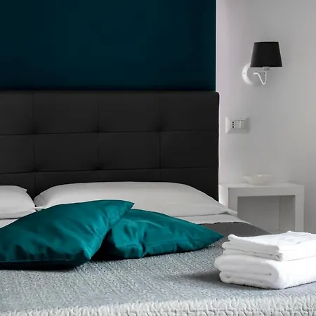 Aurora Luxury Rooms-2