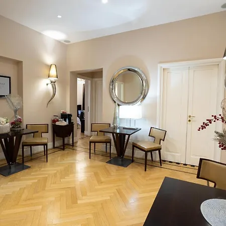 Cardilli Luxury Rooms-2