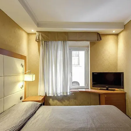 939 Hotel-3