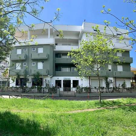 Hotel Nel Pineto-3