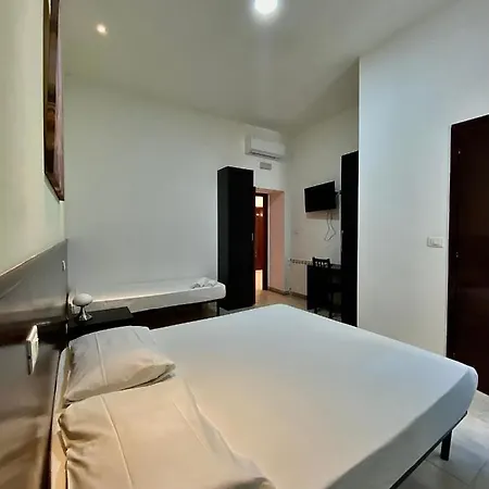 Rome Termini Rooms 4-3