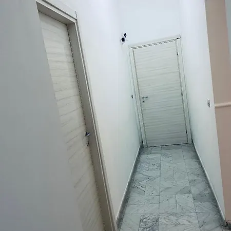Dama Hostelbb-2