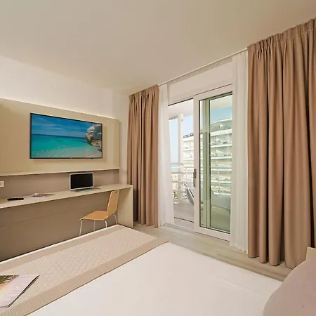 Hotel Strand A Frontemare-3