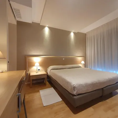 Hotel Eurovil Garni-2