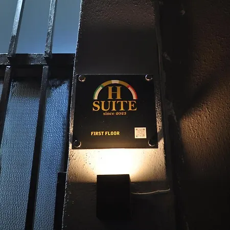 Hsuite-3