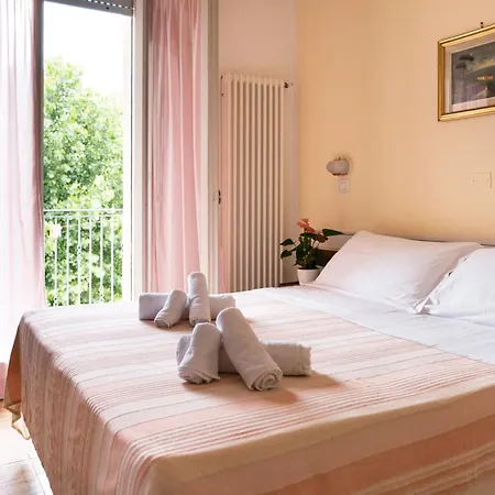 Hotel Cheri-3