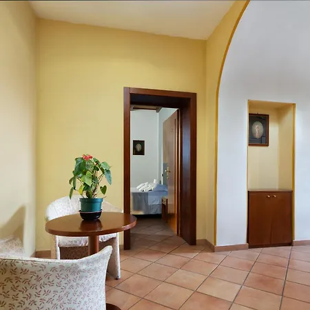 Comfort Rooms Villa Gaia Tor Vergata-2