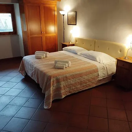 Hotel Fedora-2
