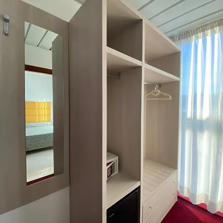 Hotel Gabbiano-3
