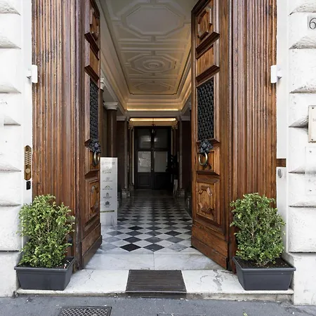 Glam Luxury Rome-3
