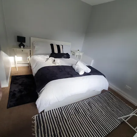 Yolo House-3