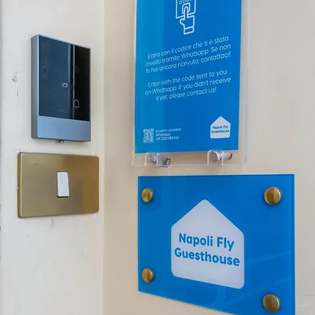 Napoli Fly Guest House 290-2