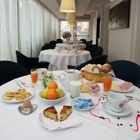 Hotel Mediterraneo-3