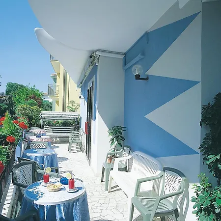Hotel Acquazzurra-3