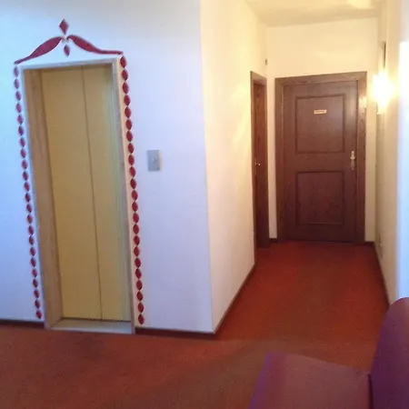 Hotel Daniela-3