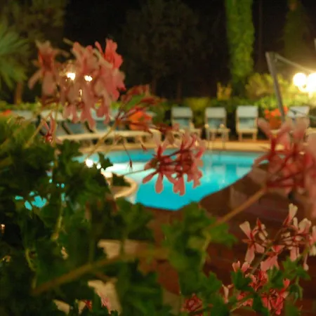 Hotel Donatella Pinarella-3