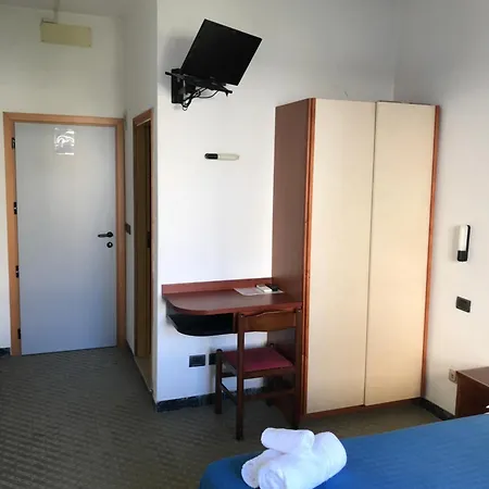 Hotel L&V-2
