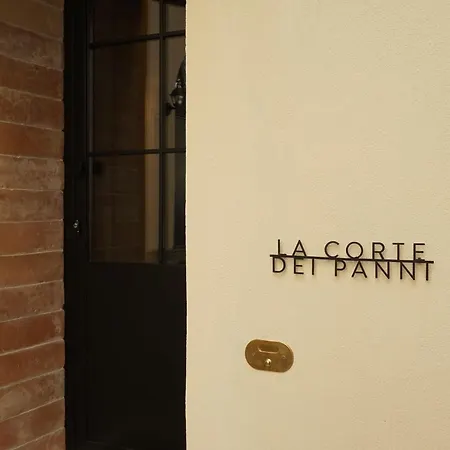 La Corte Dei Panni-3