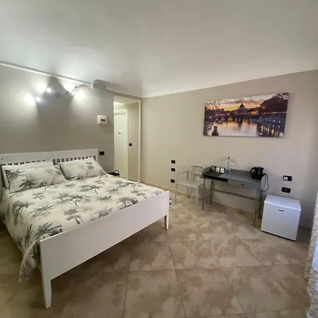 Roma Paradiso Guest House-2