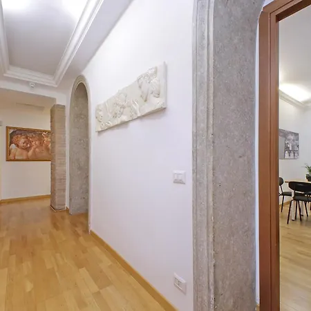Romulus Rooms By Hostand-3