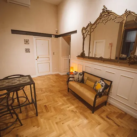 Librai Suite-3