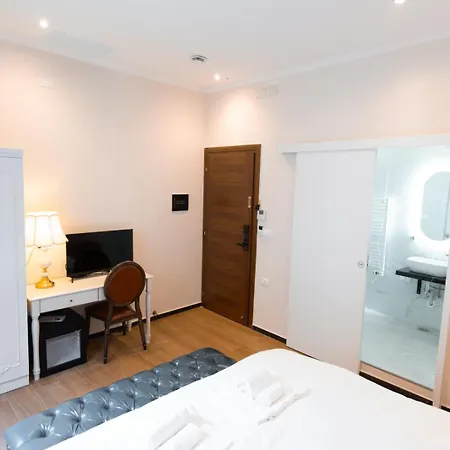 Modi Hotel-2