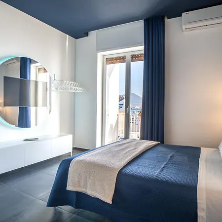 Skyhouse Beverello-2