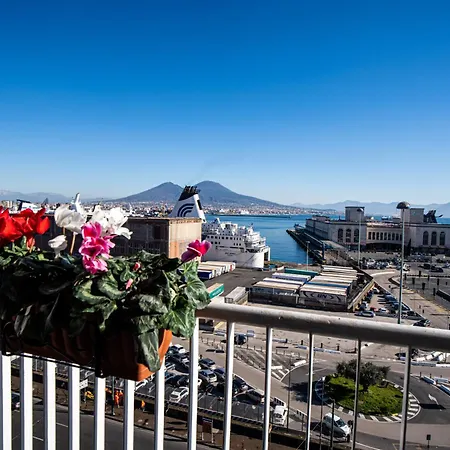 Skyhouse Beverello-3