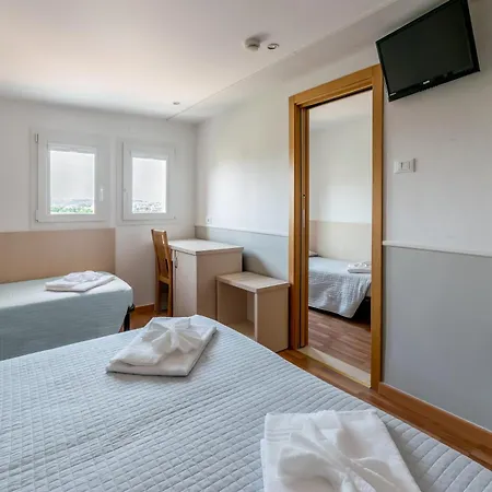 Hotel Stresa-3