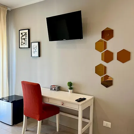Pretty Tiburtina Room-2