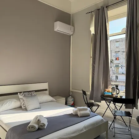 B&B San Ferdinando Napoli-2