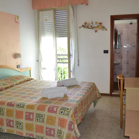 Hotel Rosy-2