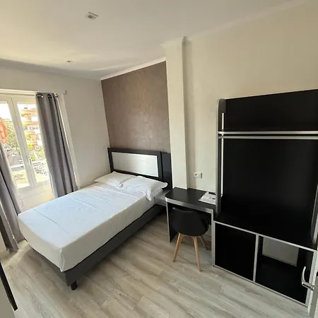 Hotel Laura-2
