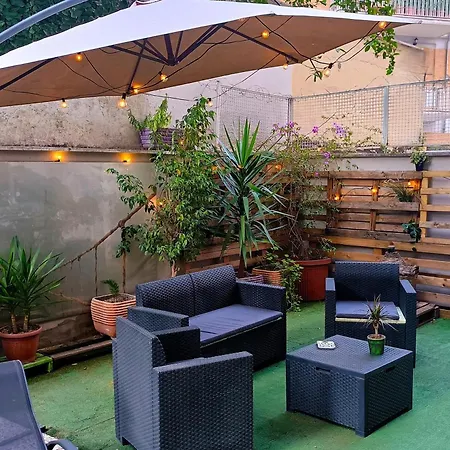 Lanzies Guesthouse-3