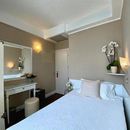 Hotel Admiral - On The Beach-2