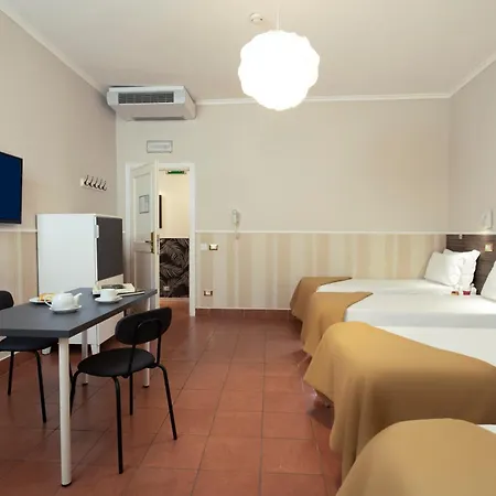 Budget Rooms Des Arts-3