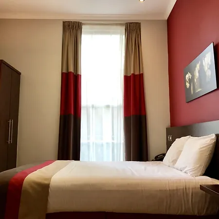 Royal Cambridge Hotel-3