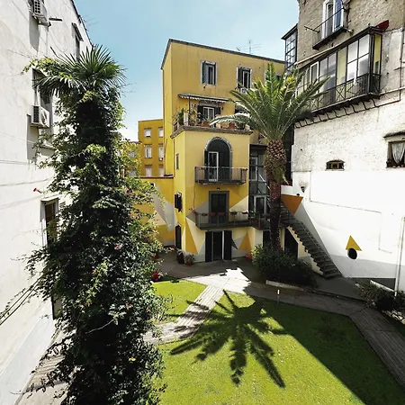 La Controra Hostel Naples-3
