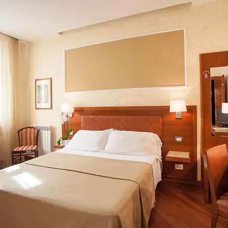 Hotel Madrid-2