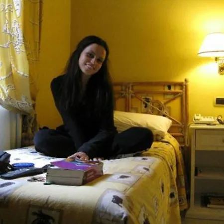 Alloro B&B-3